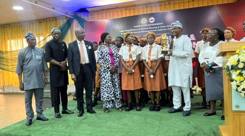 Tunwase High School students at LASPPPA modelling competition