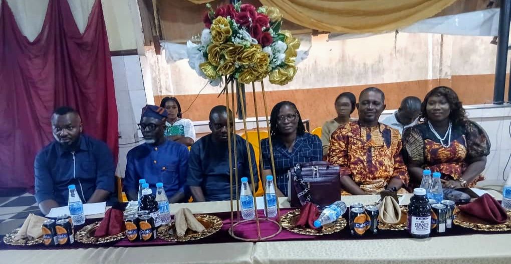 Noble Child Builders Foundation School holds 6th graduation ceremony, reward outstanding students