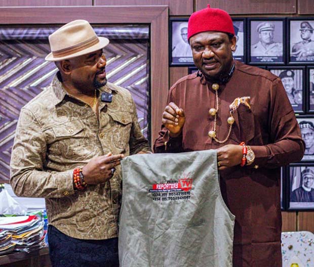 4th Estate Reporters Publisher, Njoku pays courtesy visit to Ikenga Umuawulu, High Chief Ndubuisi